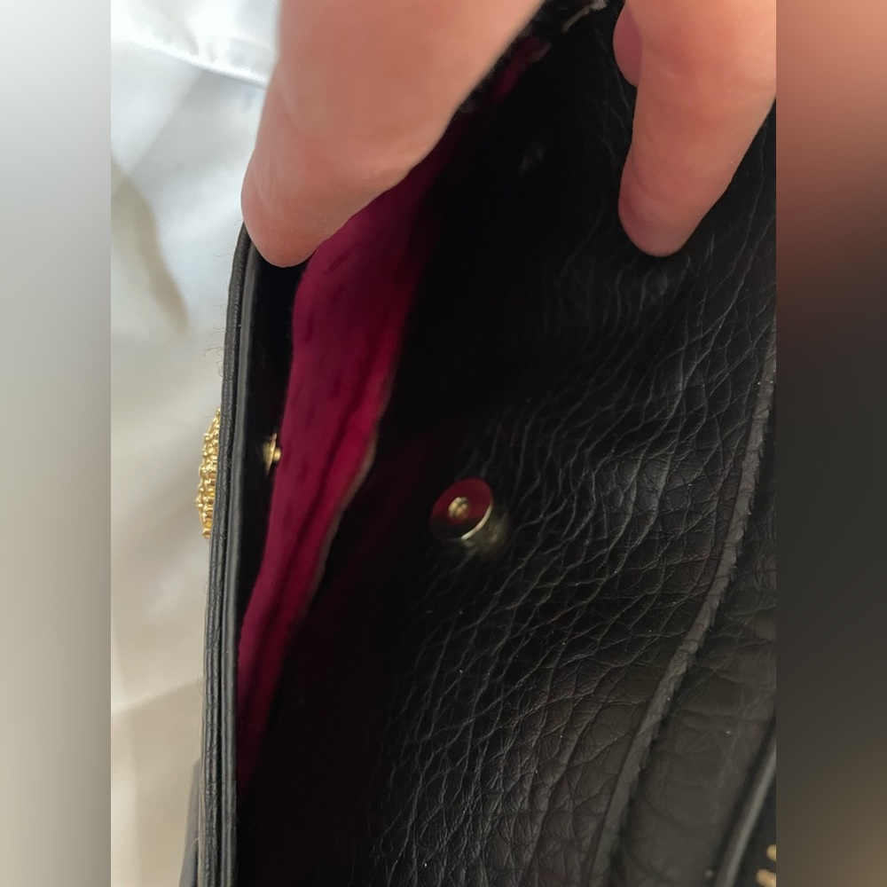 **Sold** Y2K Juicy Couture Black Leather Purse with Hot Pink Lining - Picture 7 of 15
